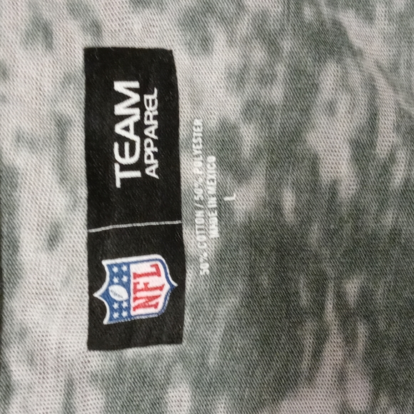 Green Bay Packers Tee - Picture 2 of 3